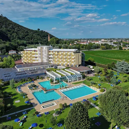 Terme Leonardo 4* アーバノ・テルメ