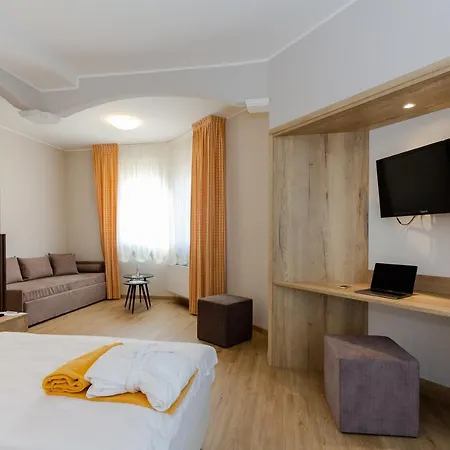 Terme Leonardo Hotell 4*